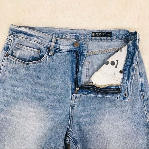 BLANK NYC High Rise Lace Up Ankle Jeans Tapered Leg Raw Hem Distressed Size 29 - Picture 6 of 16